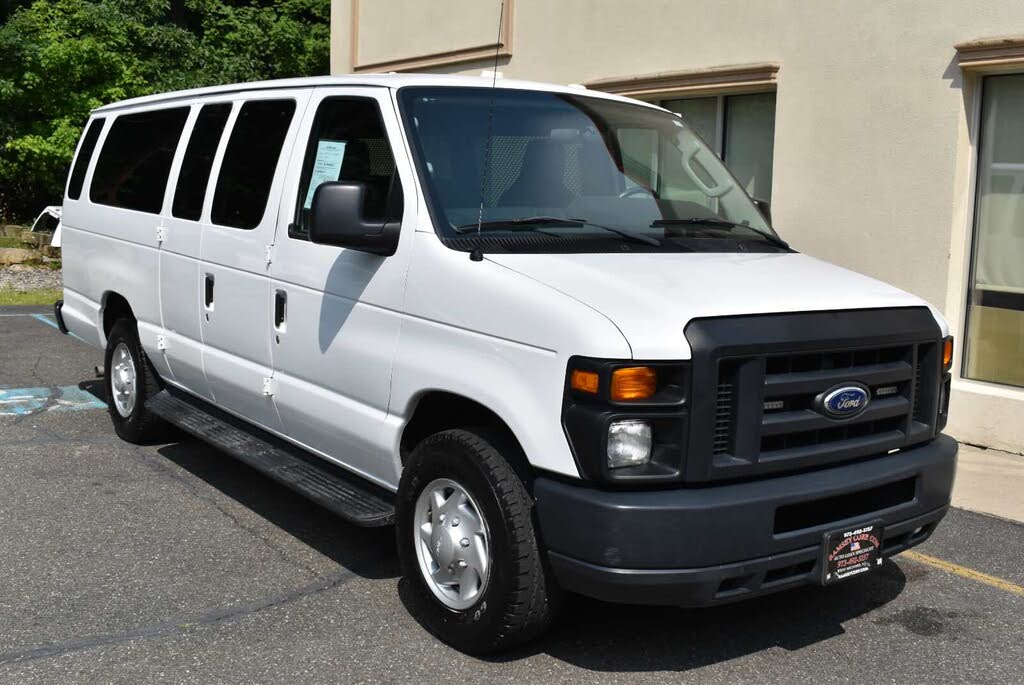 2013 Ford E-Series E-350 Super Duty XL