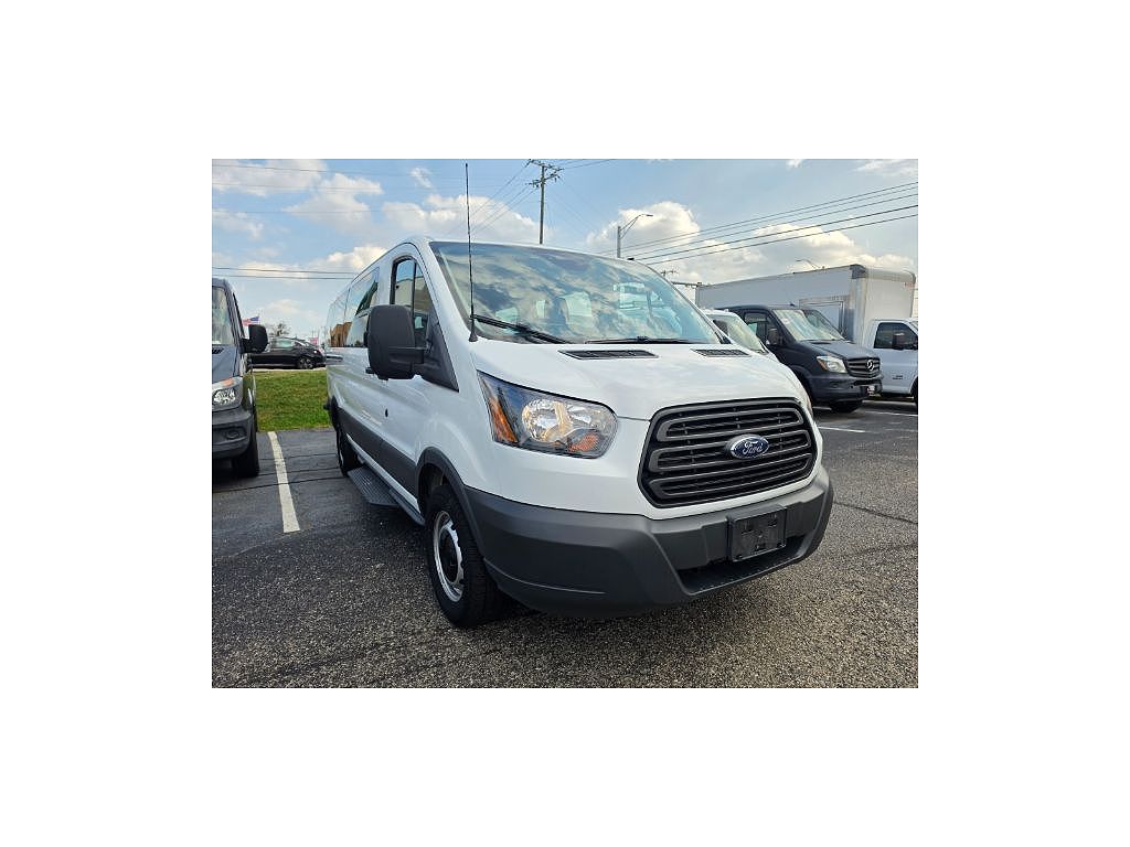 2018 Ford Transit 350 XLT Low Roof