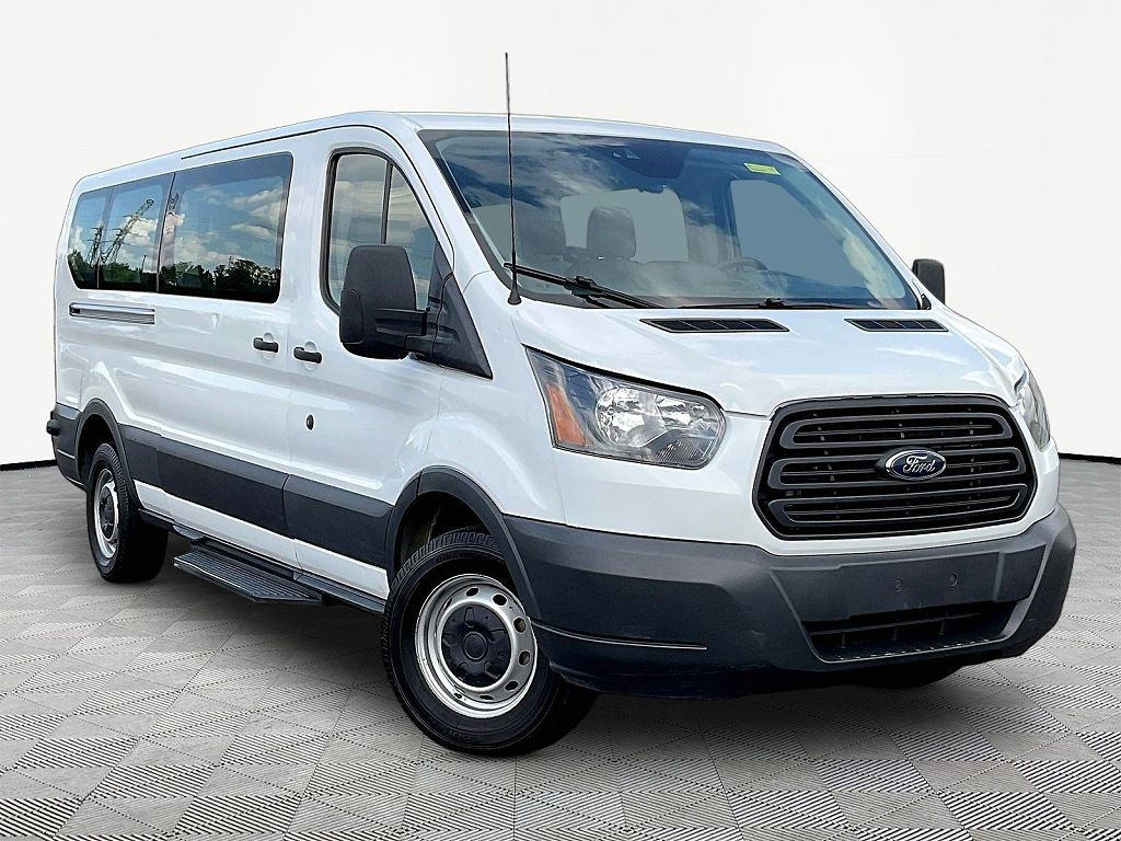 2018 Ford Transit Passenger Wagon XL