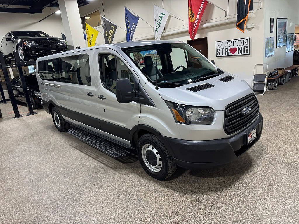 2019 Ford Transit 350 XLT Low Roof