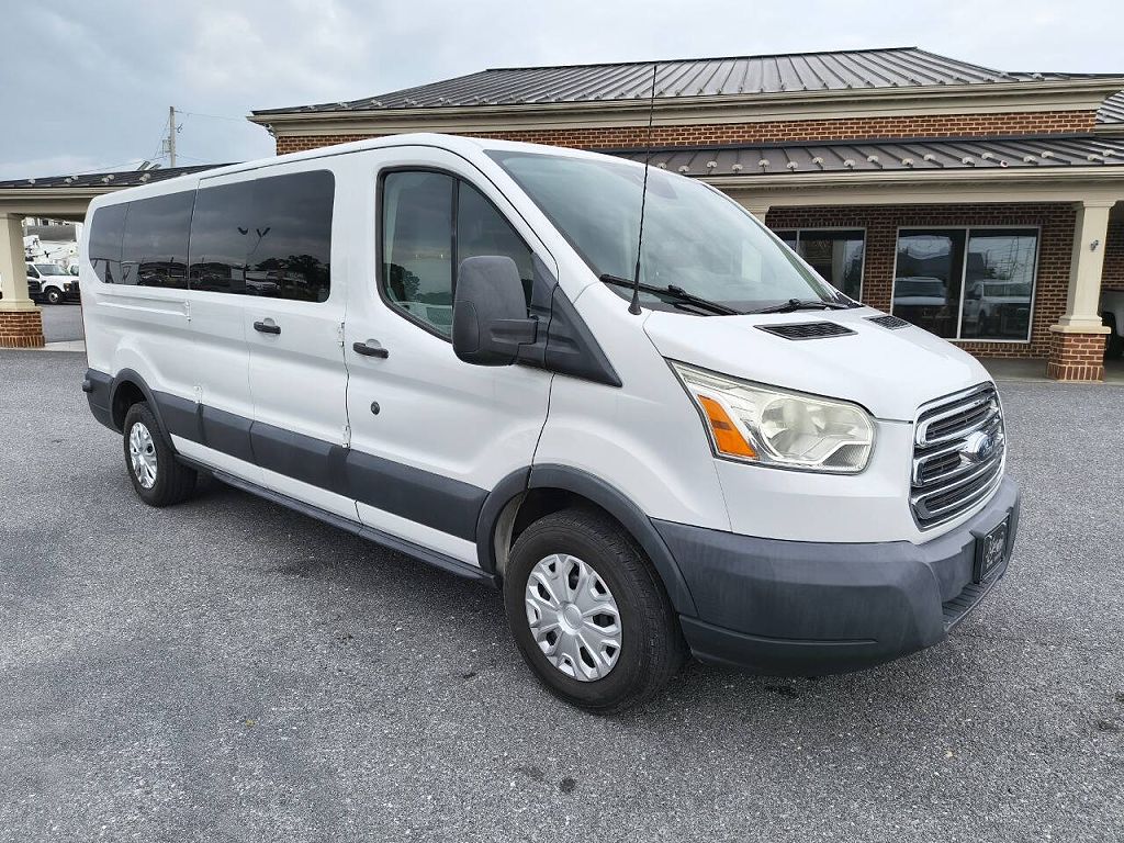2016 Ford Transit Wagon 350 XLT Low Roof