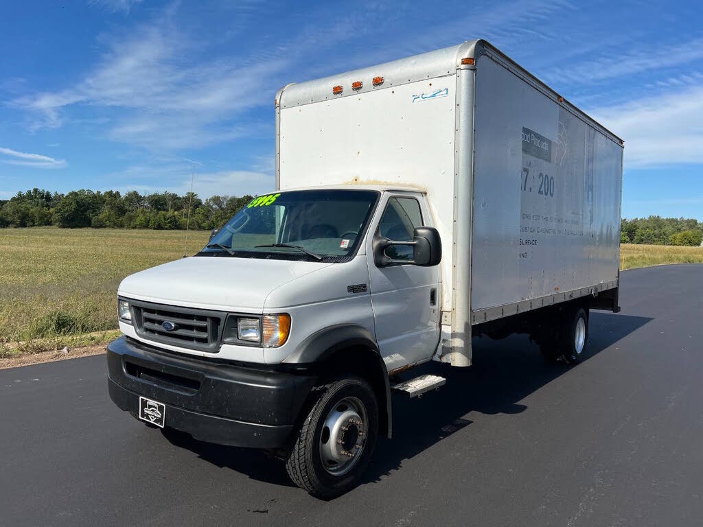 2003 Ford E-Series E 550 SD 2dr Commercial/Cutaway/Chassis 159.5 233.5 in. WB