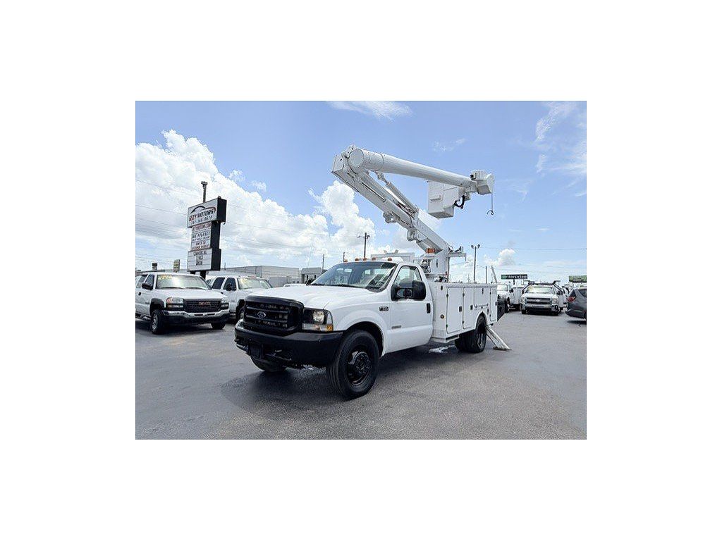 2004 Ford F-550 Unspecified