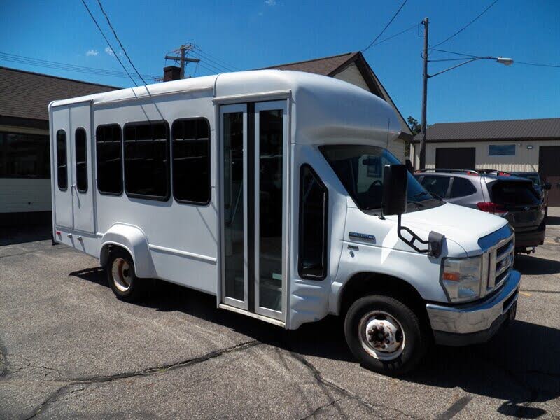 2011 Ford E-Series E-350 SD