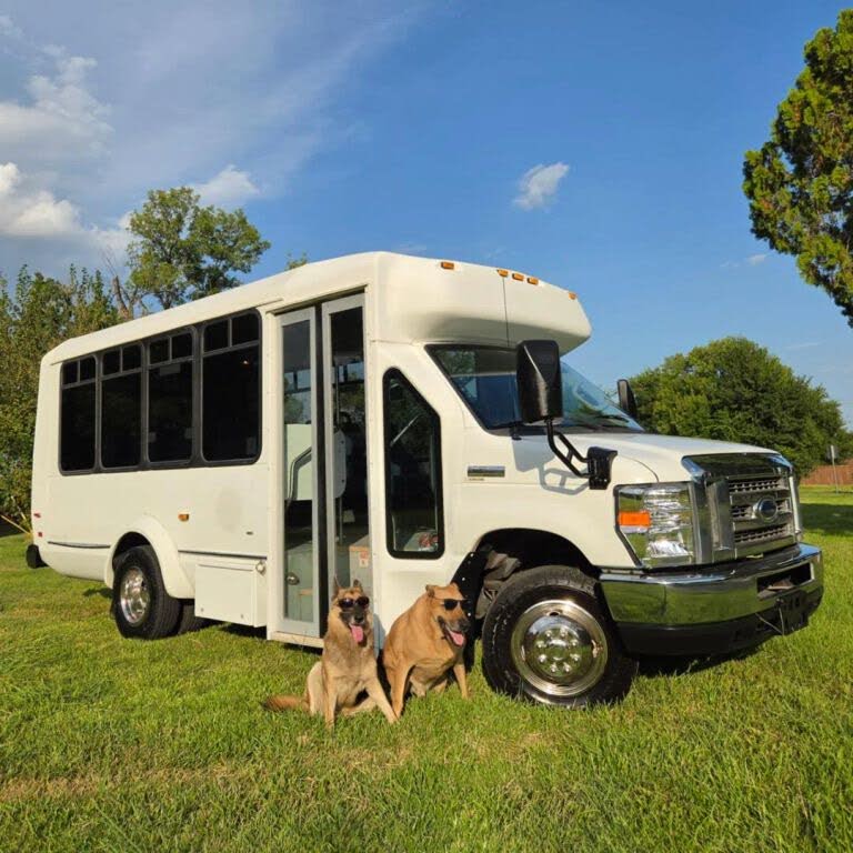 2010 Ford Econoline E-350