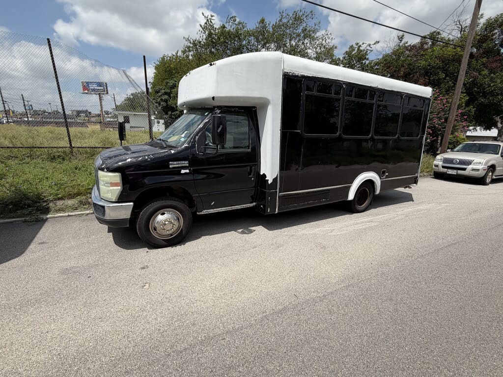 2016 Ford Econoline E-350