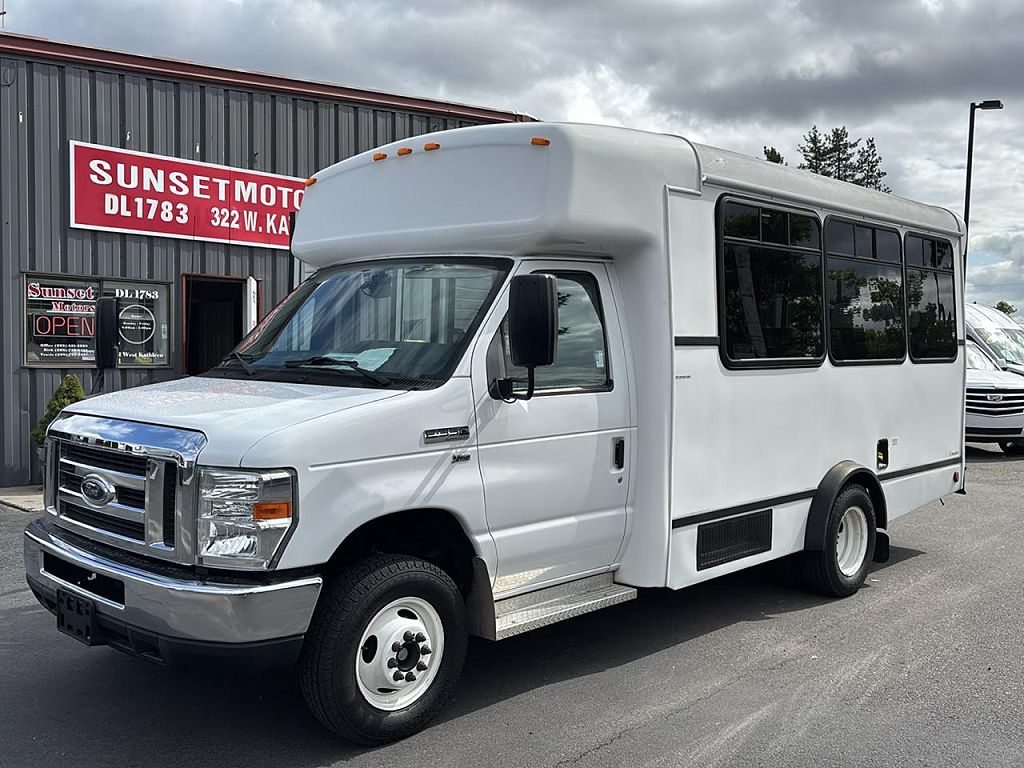 2013 Ford Econoline E-350
