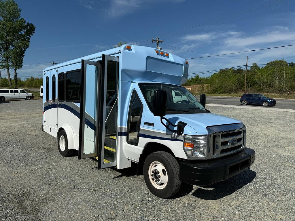 2017 Ford Econoline E-350