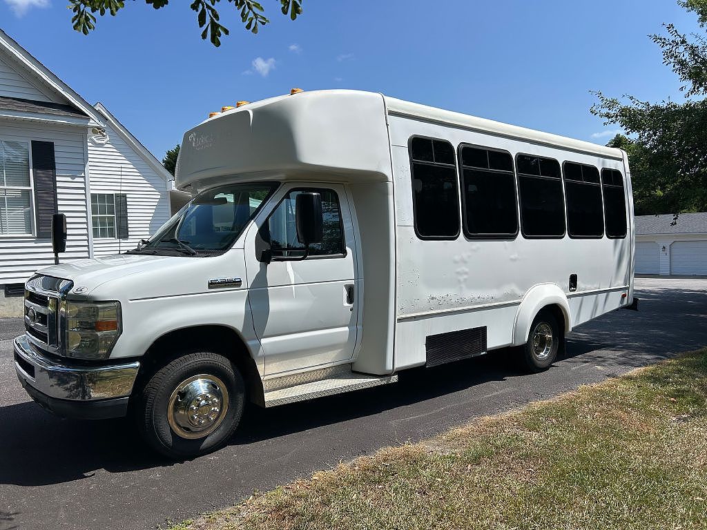 2015 Ford Econoline E-350