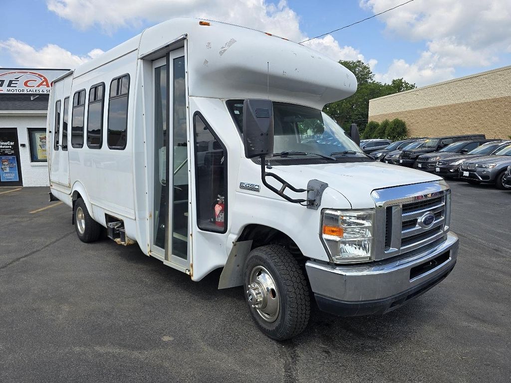 2009 Ford Econoline E-450