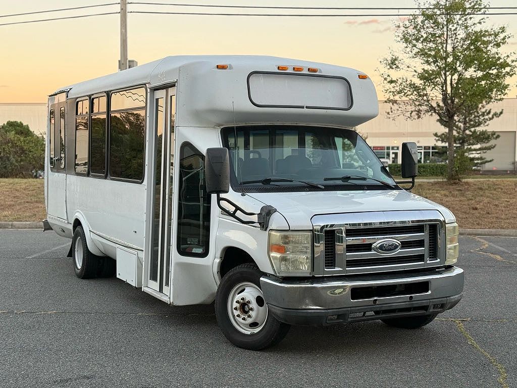 2010 Ford Econoline E-450