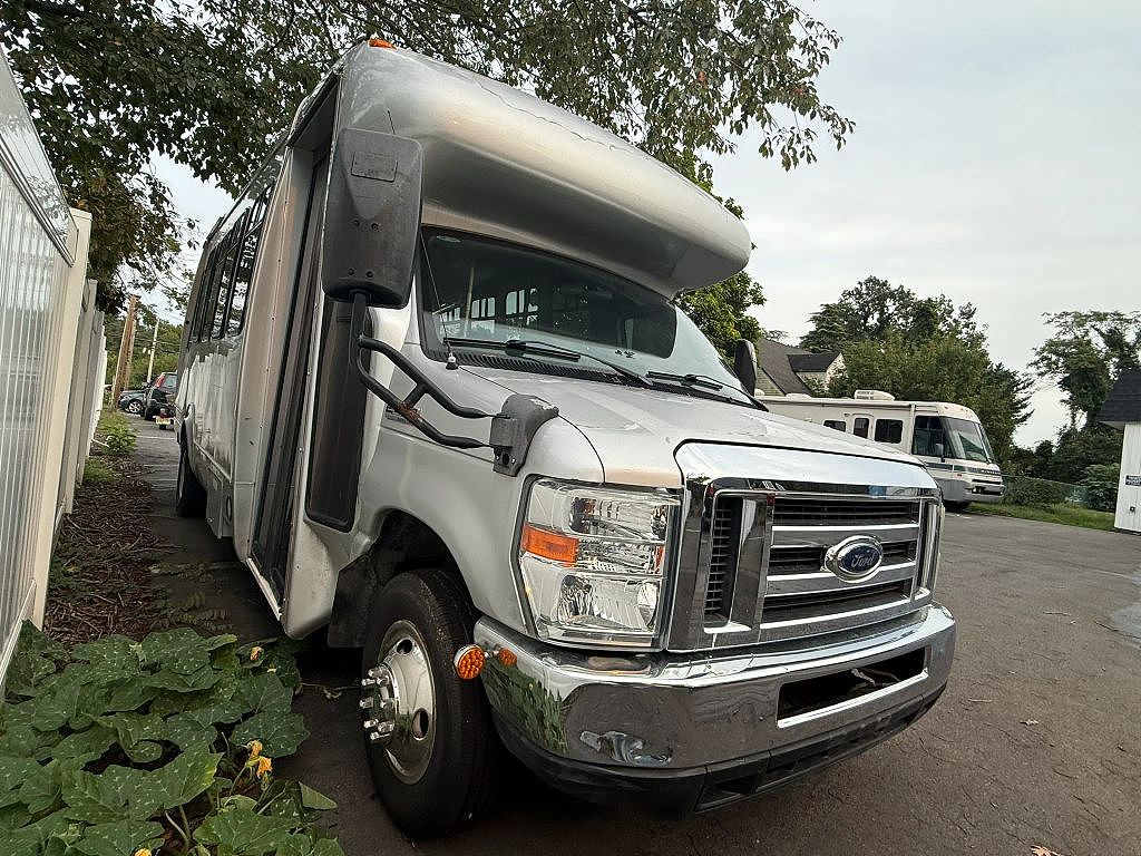 2010 Ford Econoline E-450