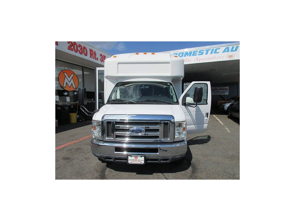 2013 Ford Econoline E-450