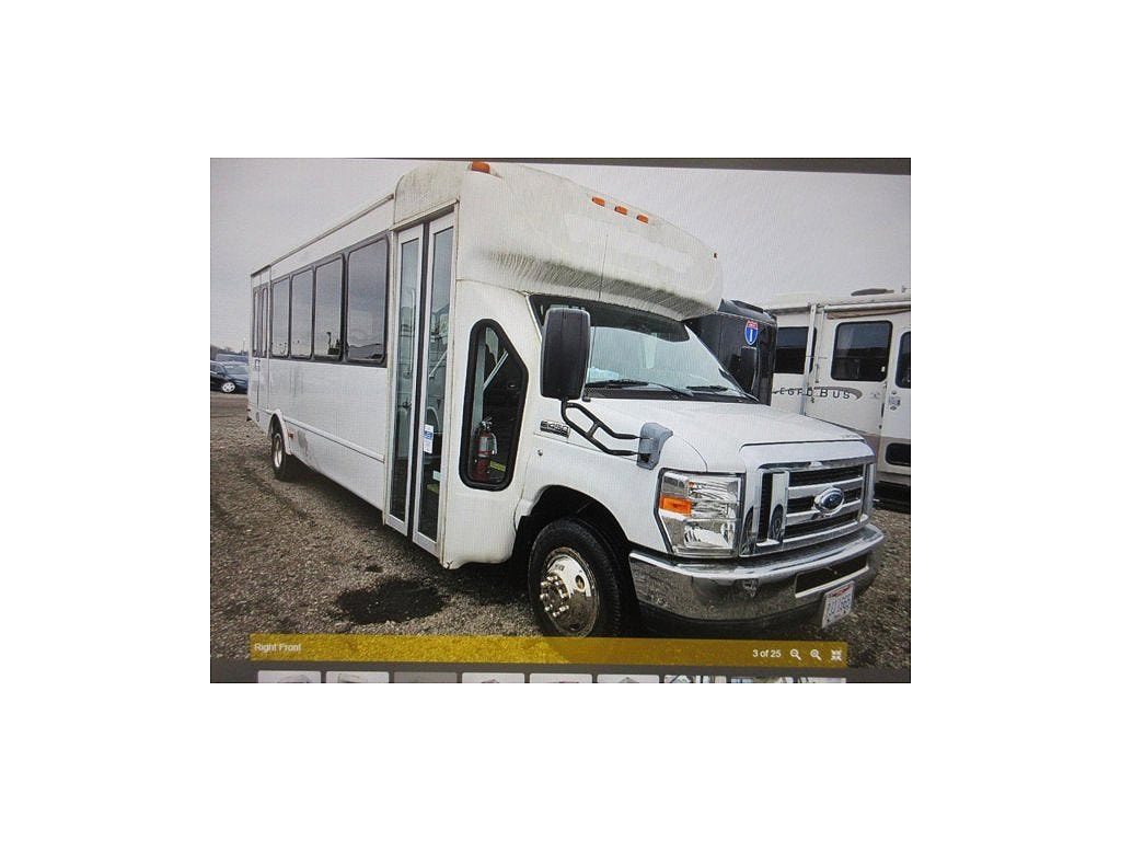 2013 Ford Econoline E-450