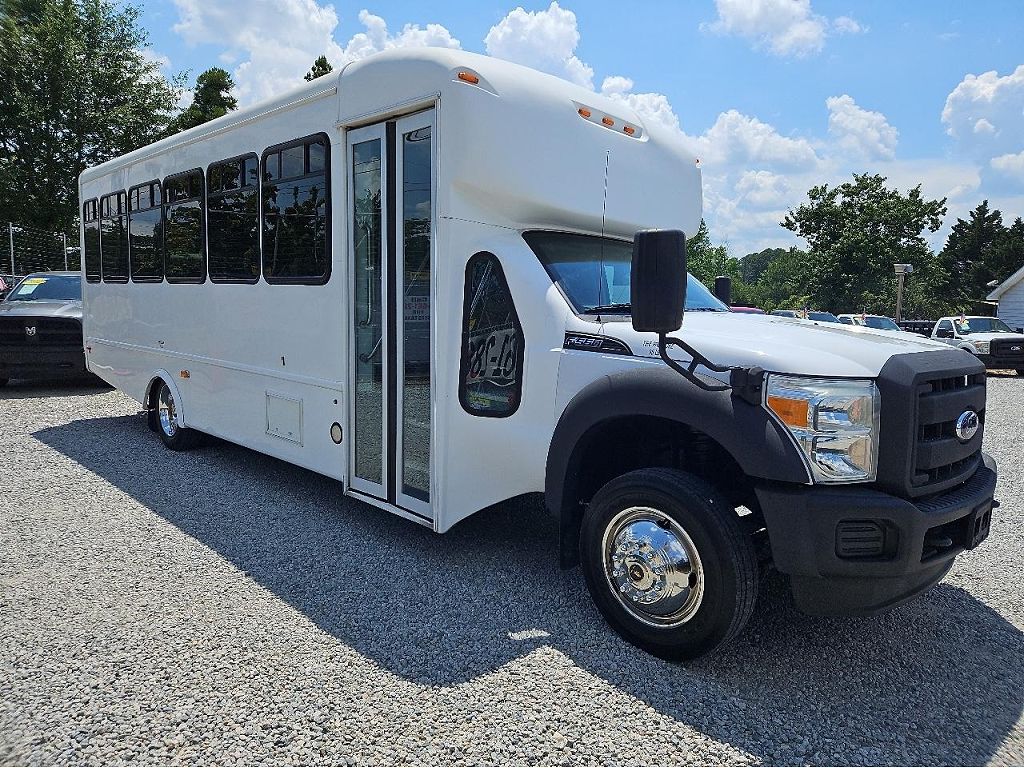2016 Ford F-550 28 Passenger Shuttle Bus, For Sale In Raleigh, NC.