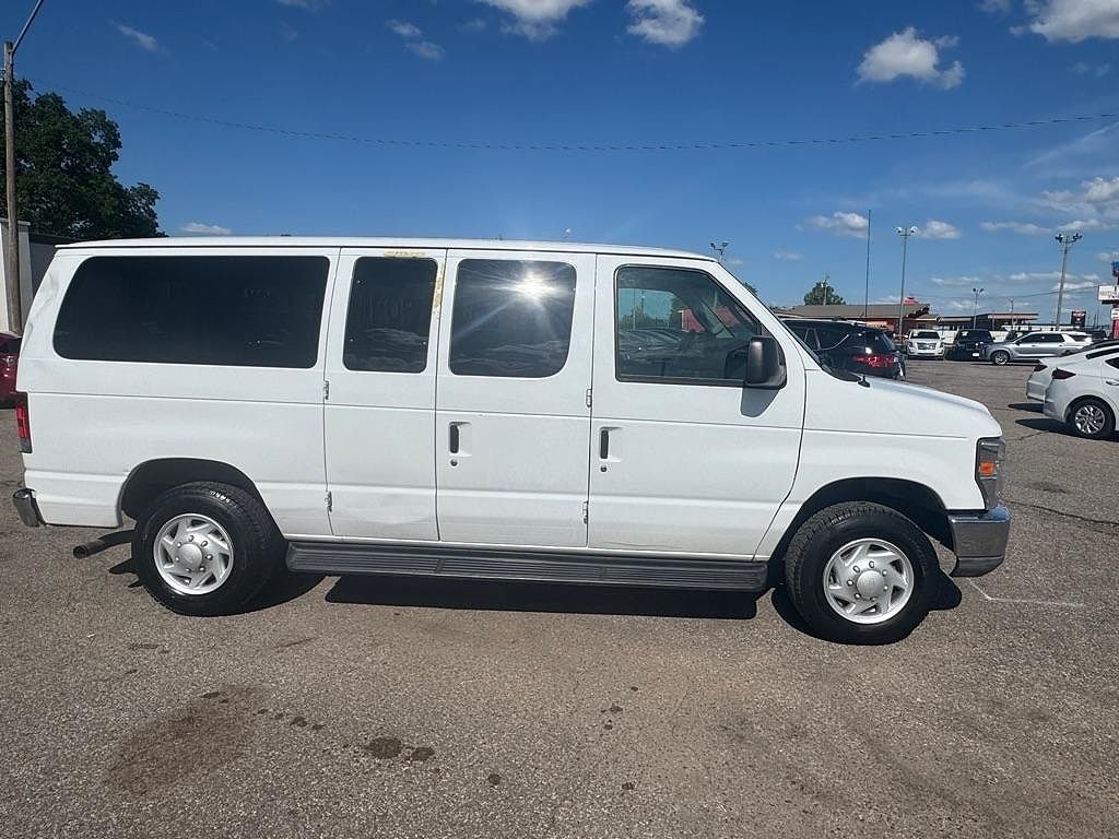 2011 Ford Econoline E-350