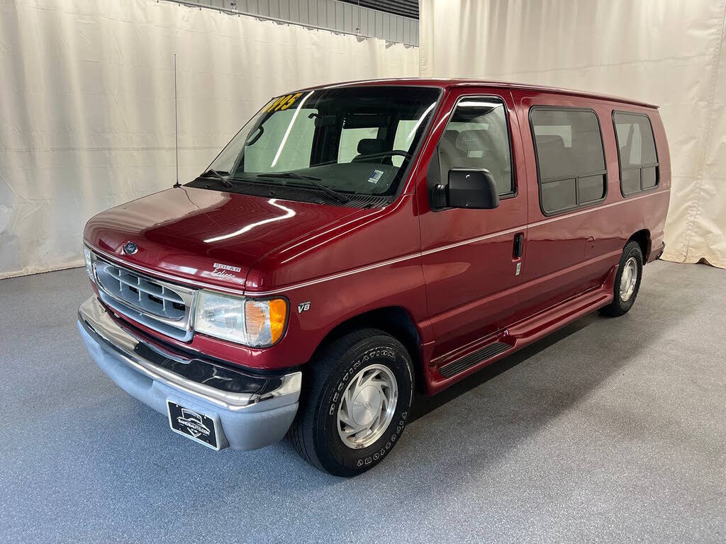 2001 Ford E-Series E 150 3dr Cargo 138 in. WB