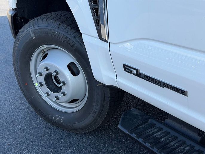 Ford F-350 XL 2026 — миниатюра 13