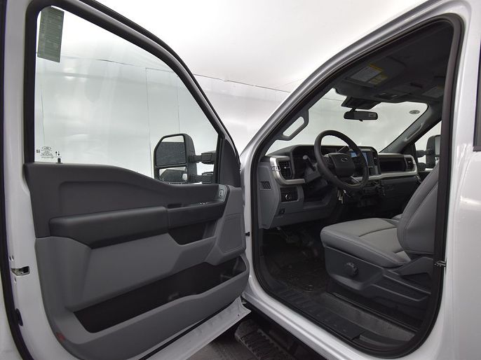 Ford F-350 XL 2026 — миниатюра 8