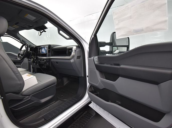 Ford F-350 XL 2026 — миниатюра 9