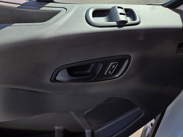 Ford Transit 2025 — миниатюра 9