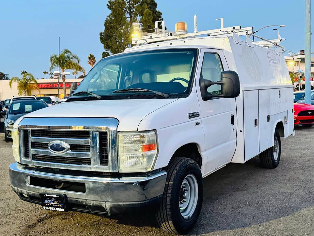 2011 Ford E-Series E-350 SD