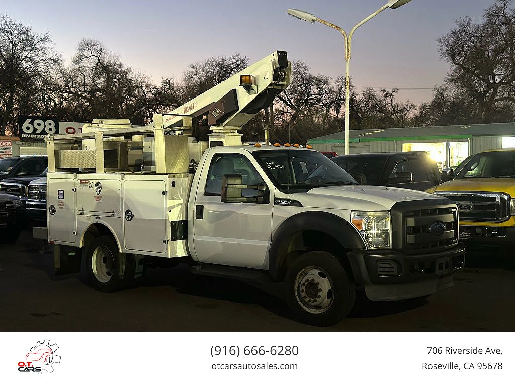 2013 Ford F-450 Unspecified