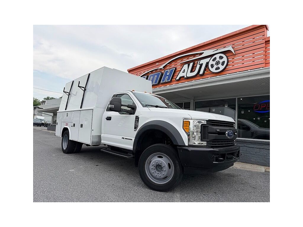 2017 Ford F-550 Unspecified