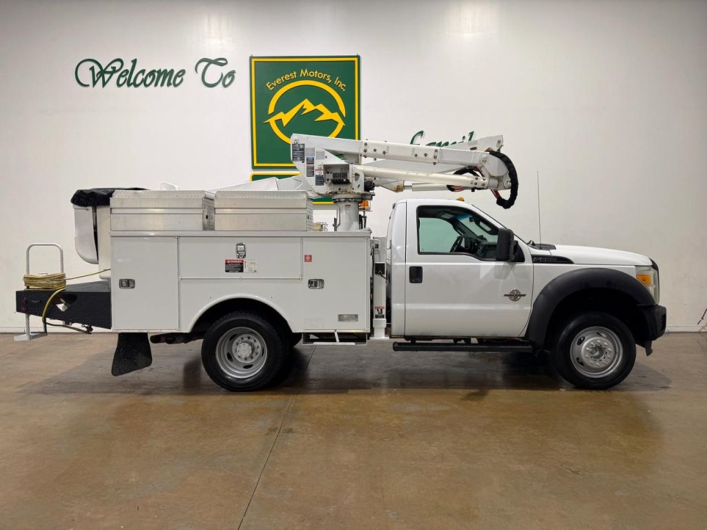 2012 Ford F-550 XL