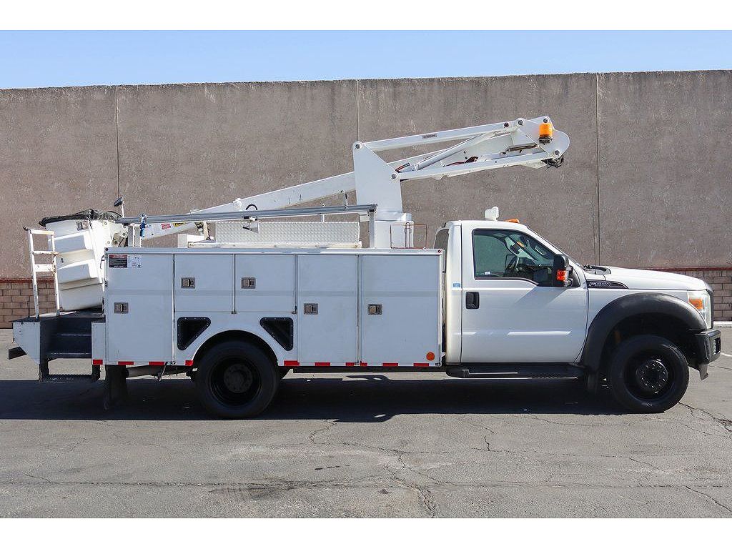 2012 Ford F-550 XL