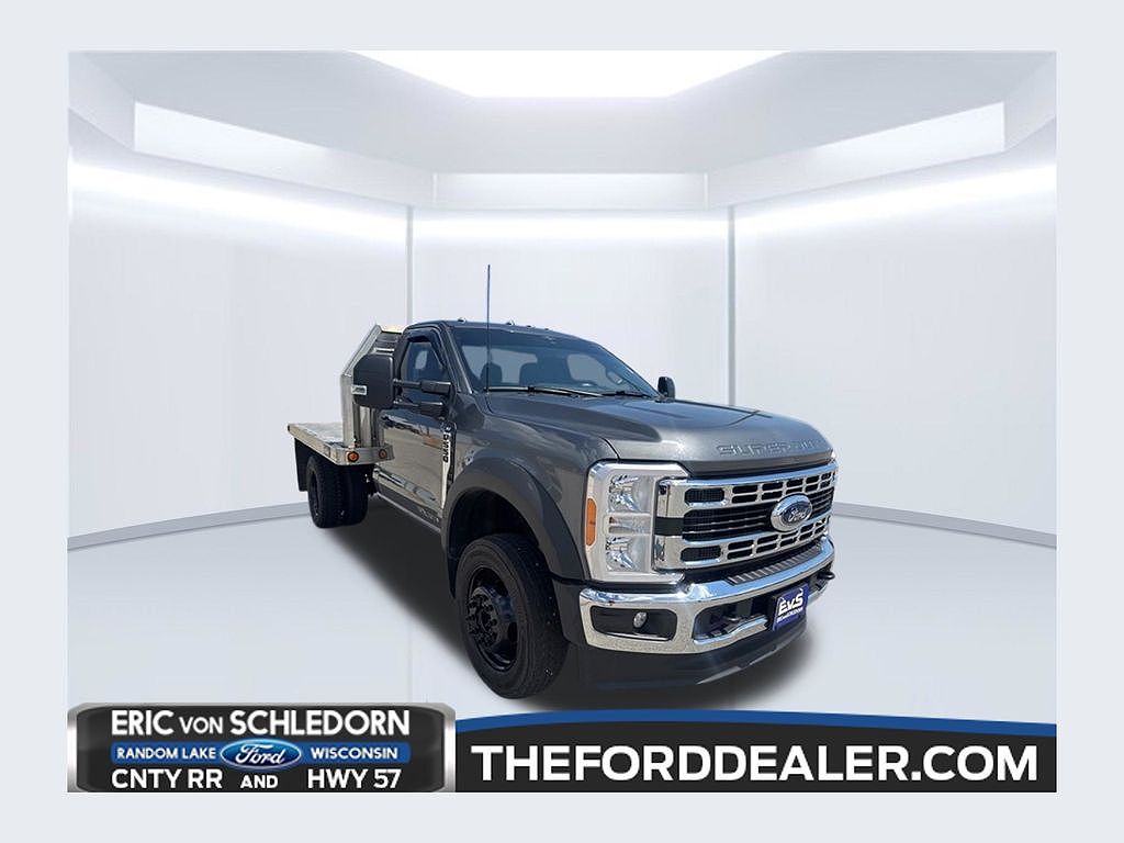 2023 Ford F-550 XLT
