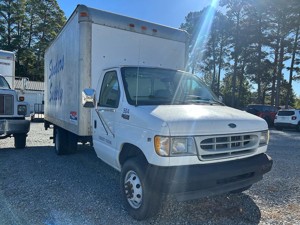 2002 Ford Econoline E-350