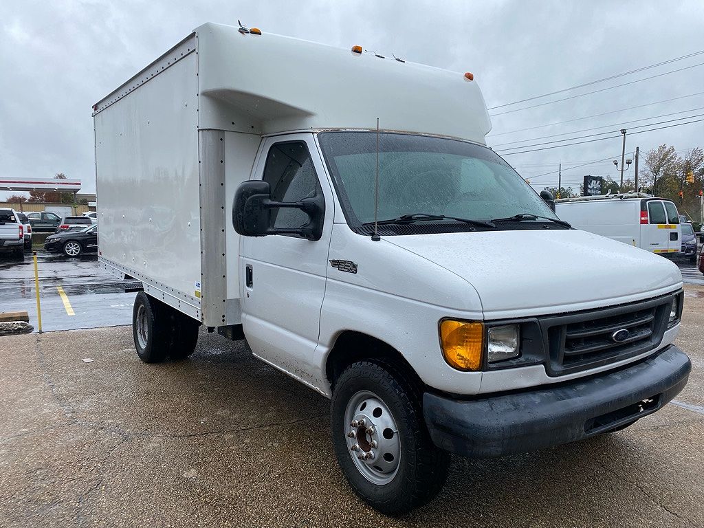 2004 Ford Econoline E-350