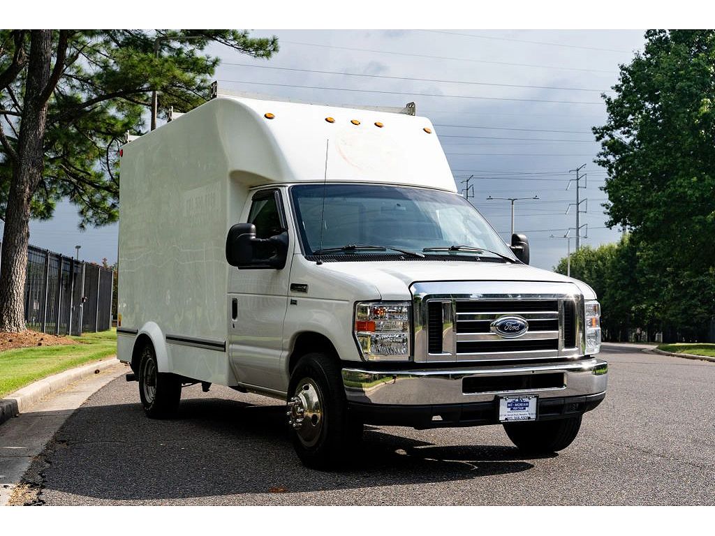 2019 Ford Econoline E-350