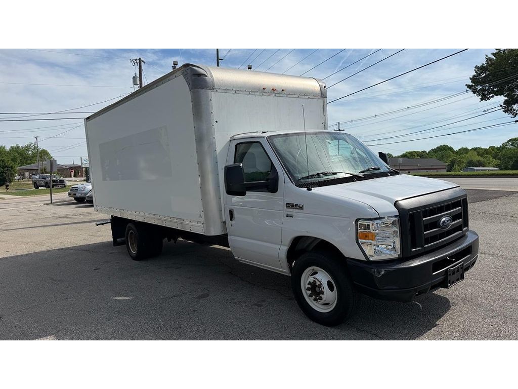 2019 Ford Econoline E-350