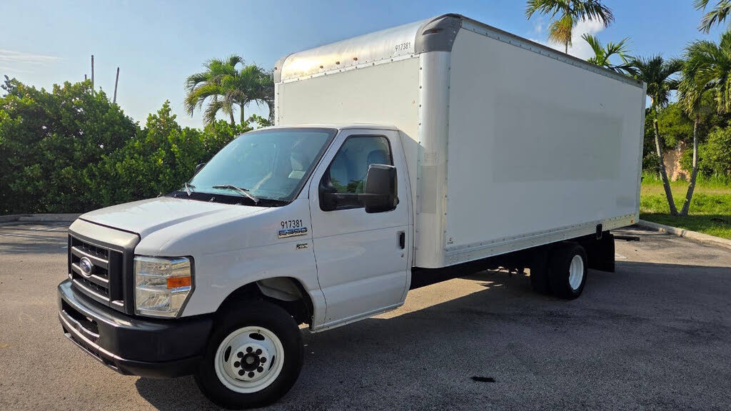 2019 Ford Econoline E-350