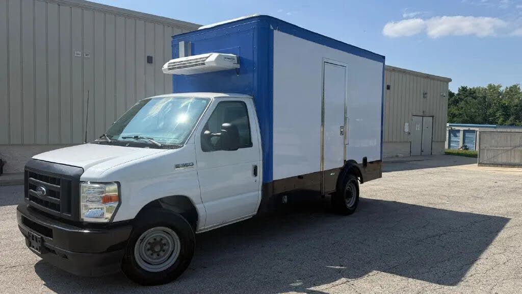 2023 Ford Econoline E-350