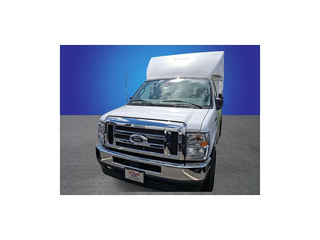 2023 Ford Econoline E-350