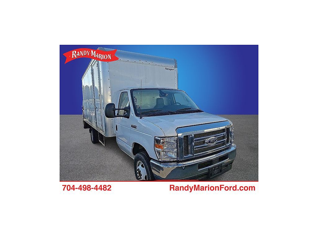 2023 Ford Econoline E-350