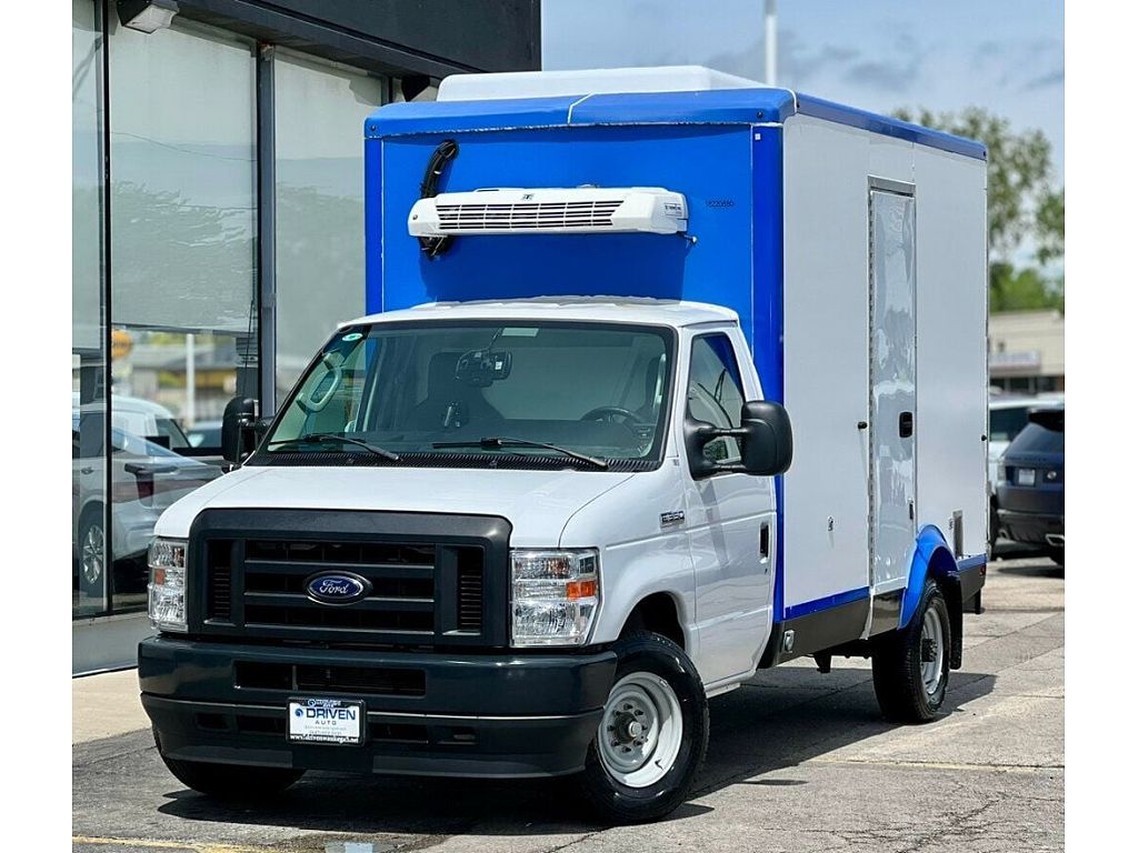 2023 Ford Econoline E-350