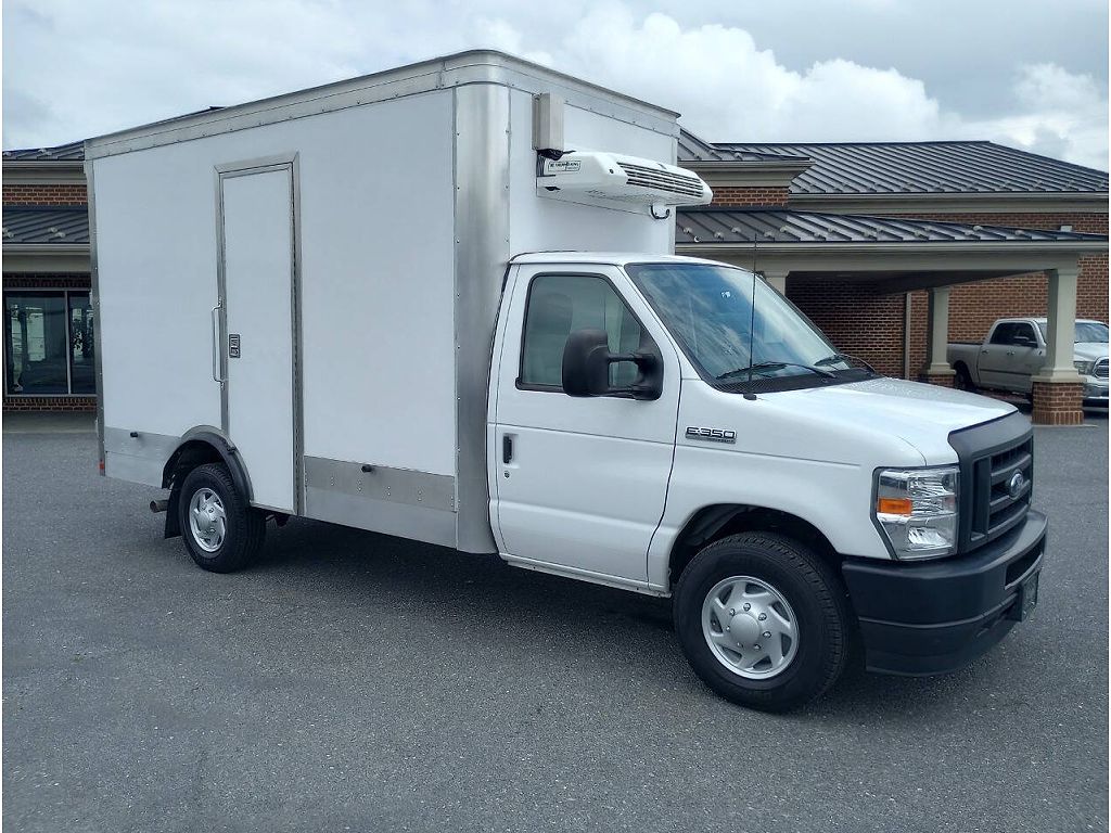 2023 Ford Econoline E-350