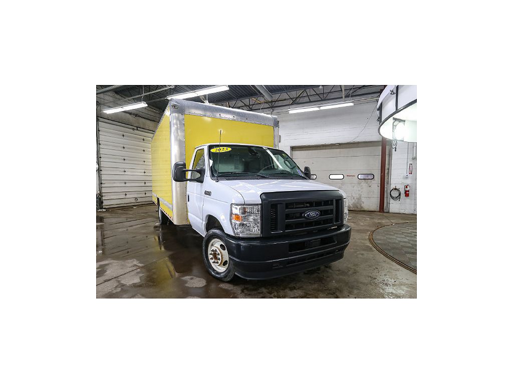 2023 Ford Econoline E-350