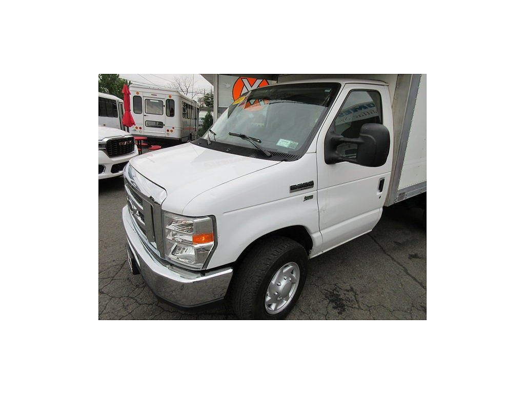 2013 Ford Econoline E-350