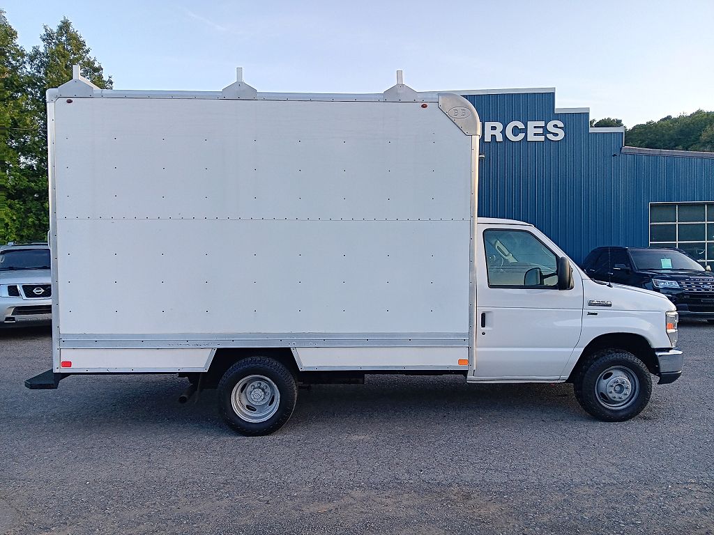 2014 Ford Econoline E-350