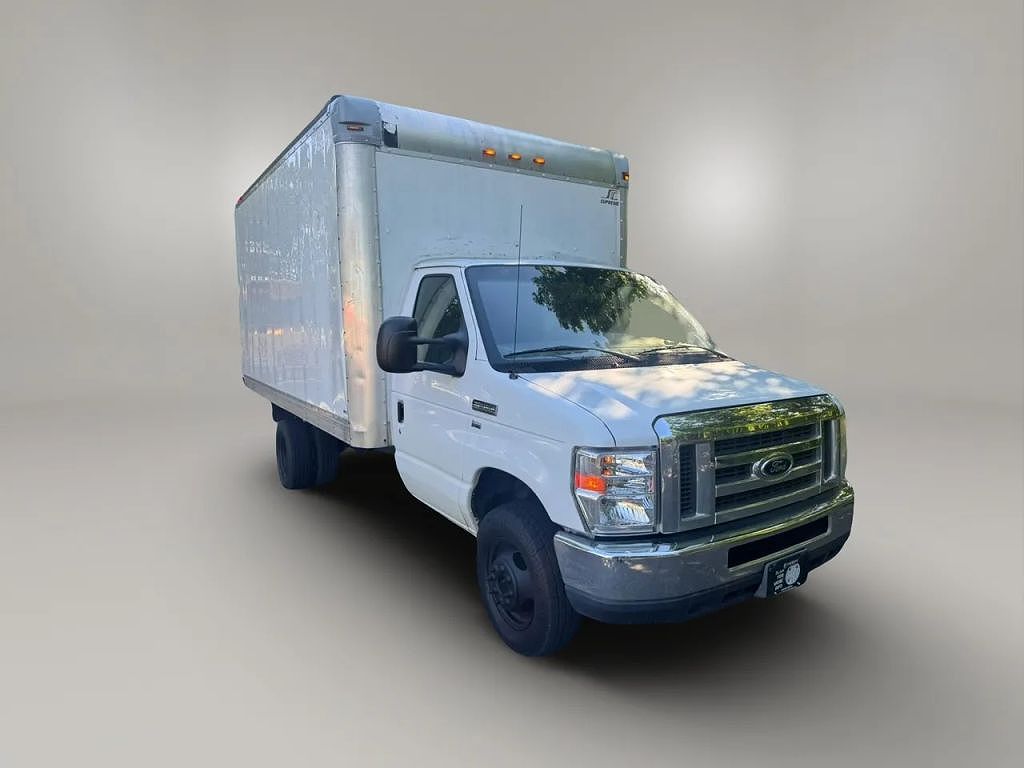 2016 Ford Econoline E-350