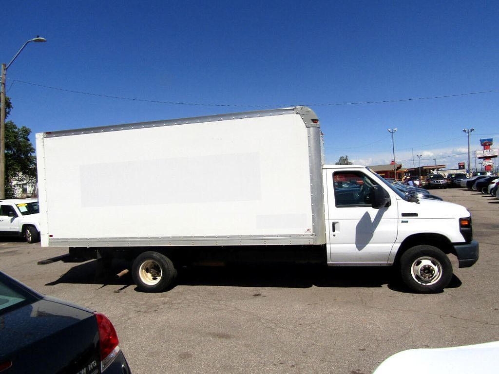 2016 Ford Econoline E-350 Super Duty