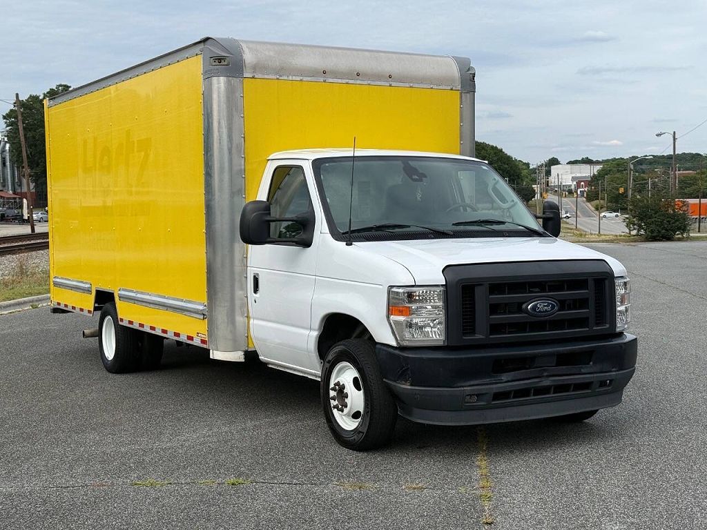 2024 Ford Econoline E-350