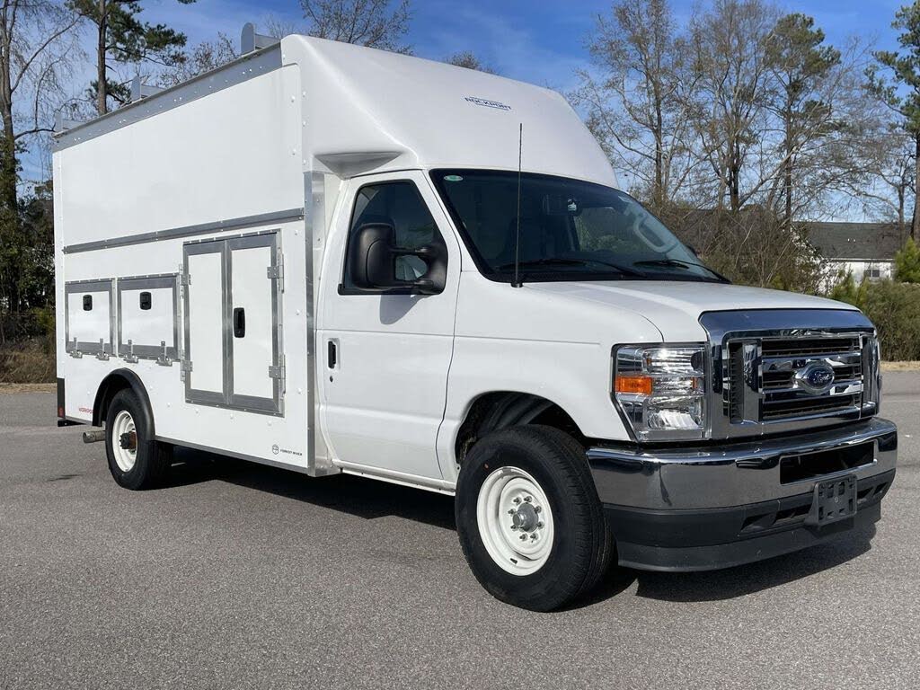 2025 Ford E-Series E-350 SD
