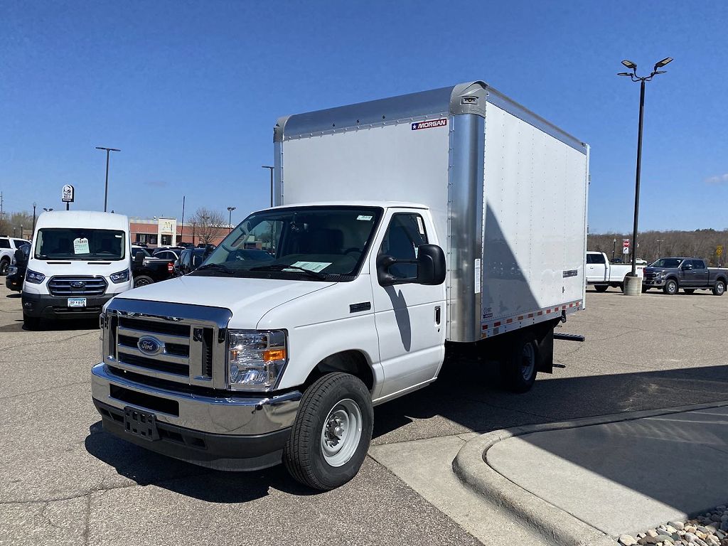 2023 Ford Econoline E-350