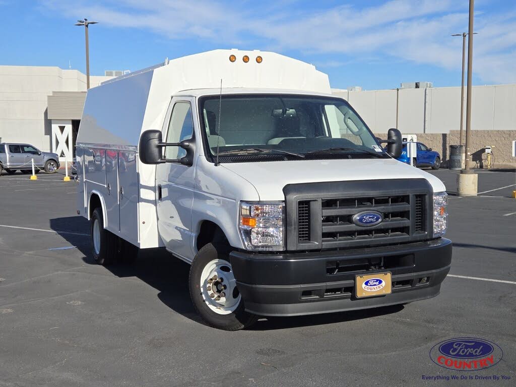 2025 Ford E-Series E-350 SD